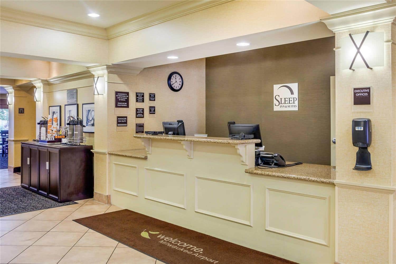 Sleep Inn & Suites Milwaukee Airport