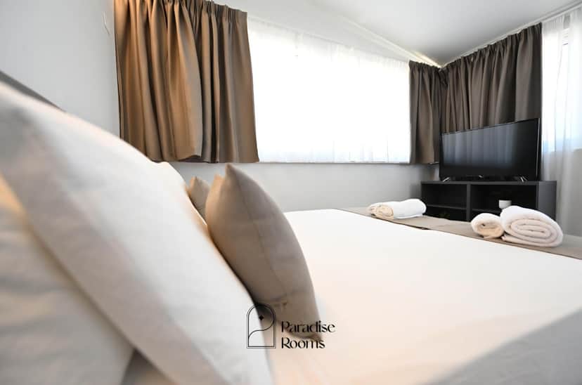 Hotel Paradise Rooms