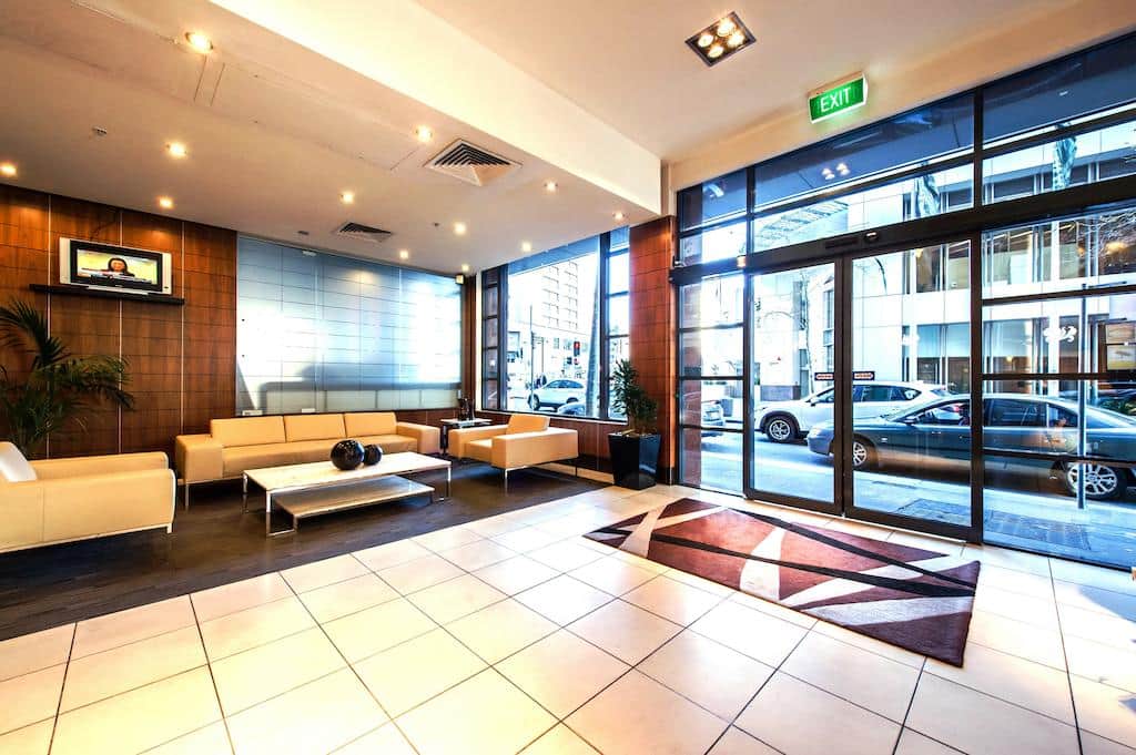 Seasons Harbour Plaza