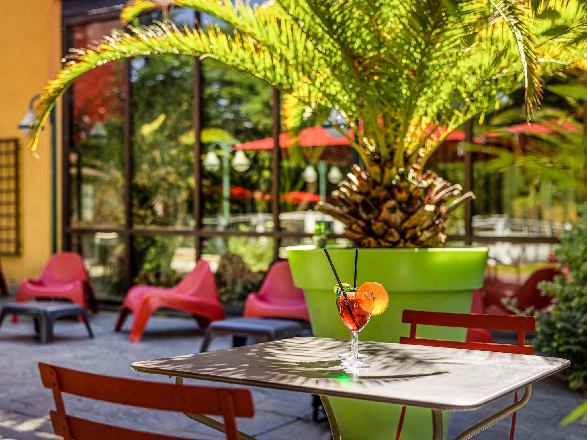 ibis Lyon North
