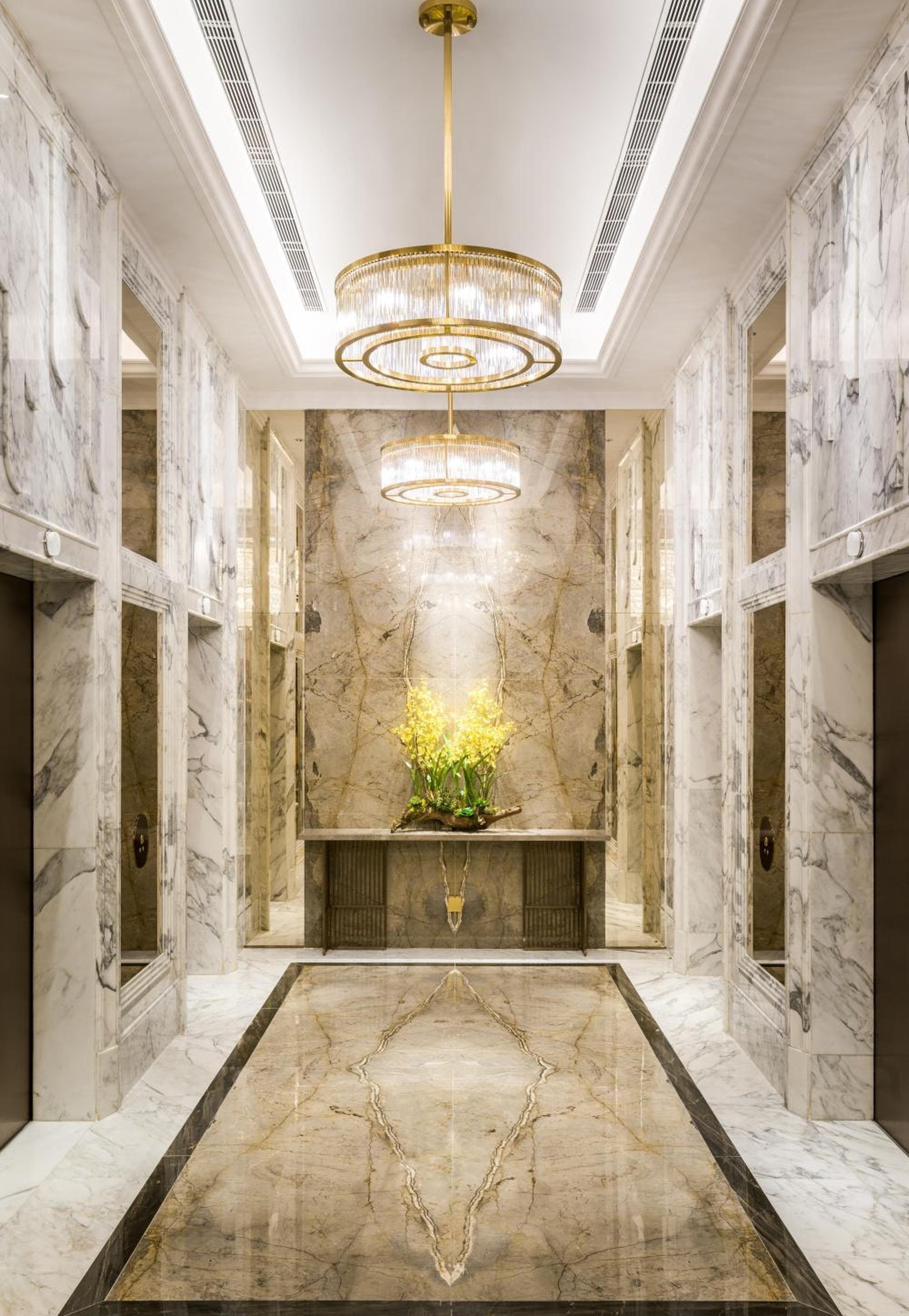 The Royal Pacific Hotel & Towers