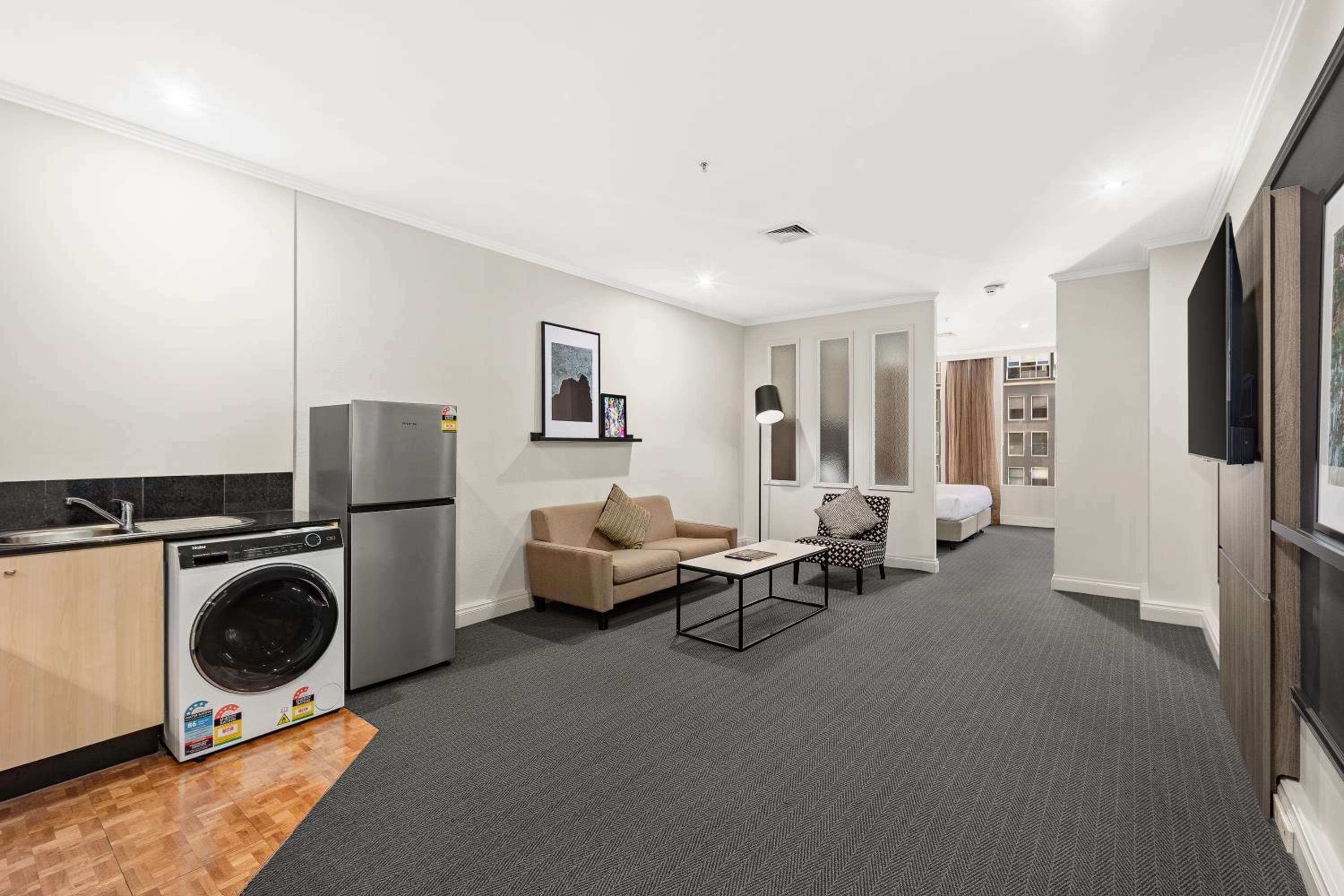 Melbourne City Suites