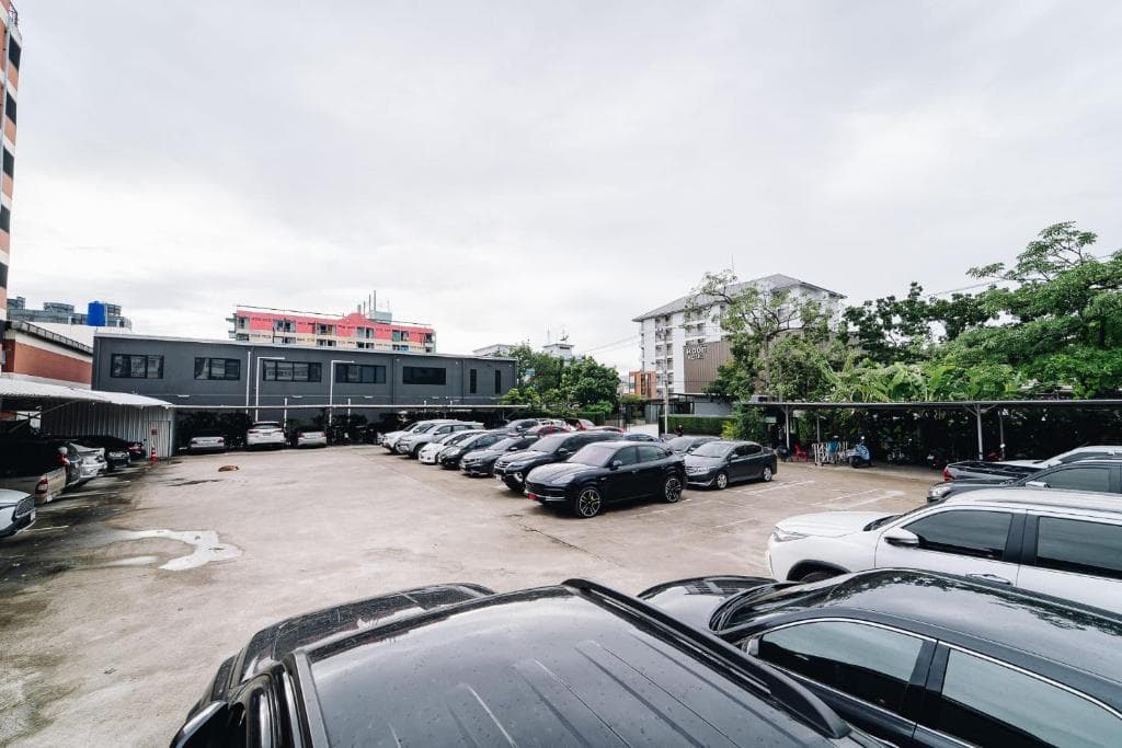 Koon Hotel Sukhumvit