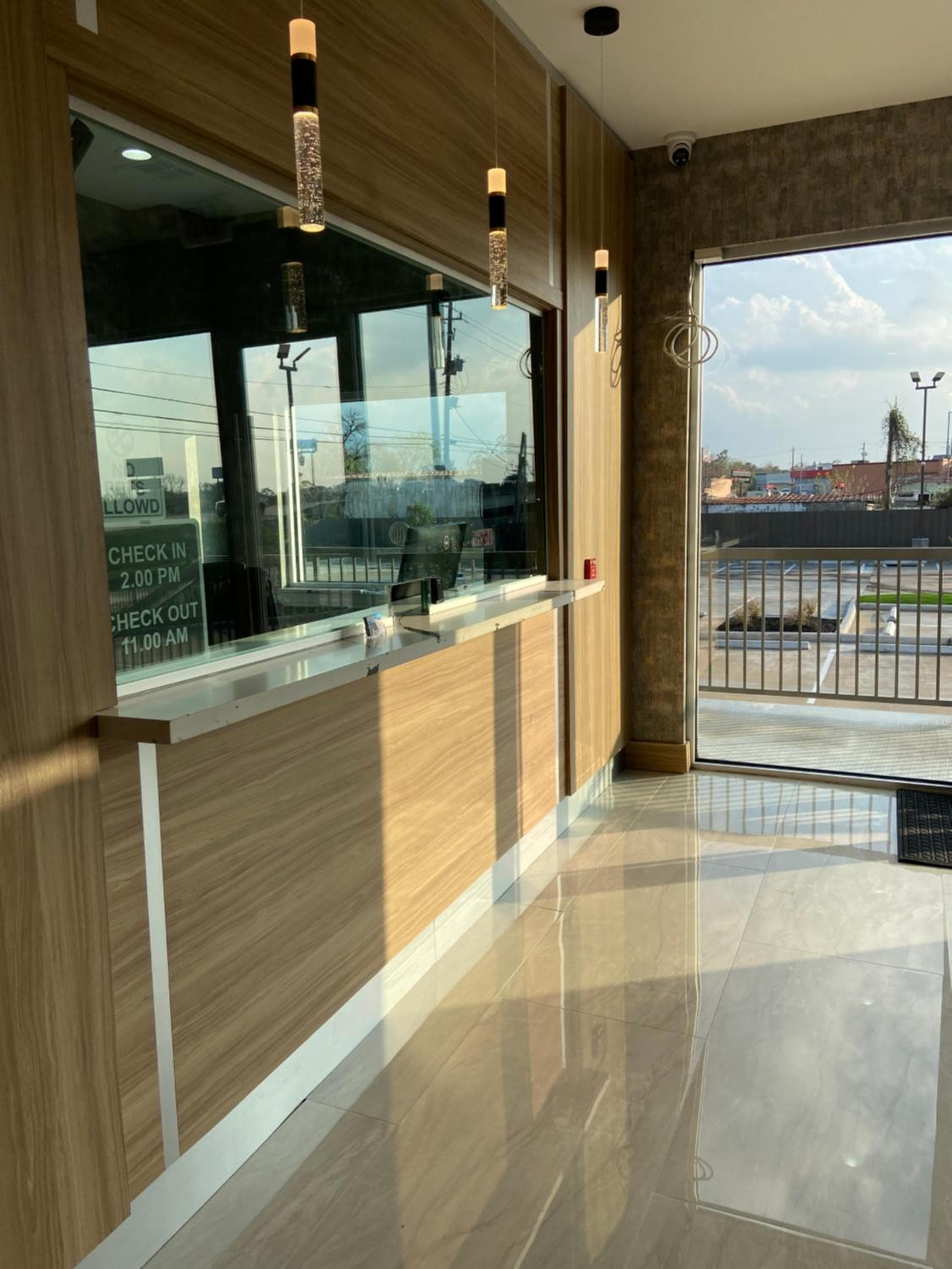 LiV Inn & Suites Houston