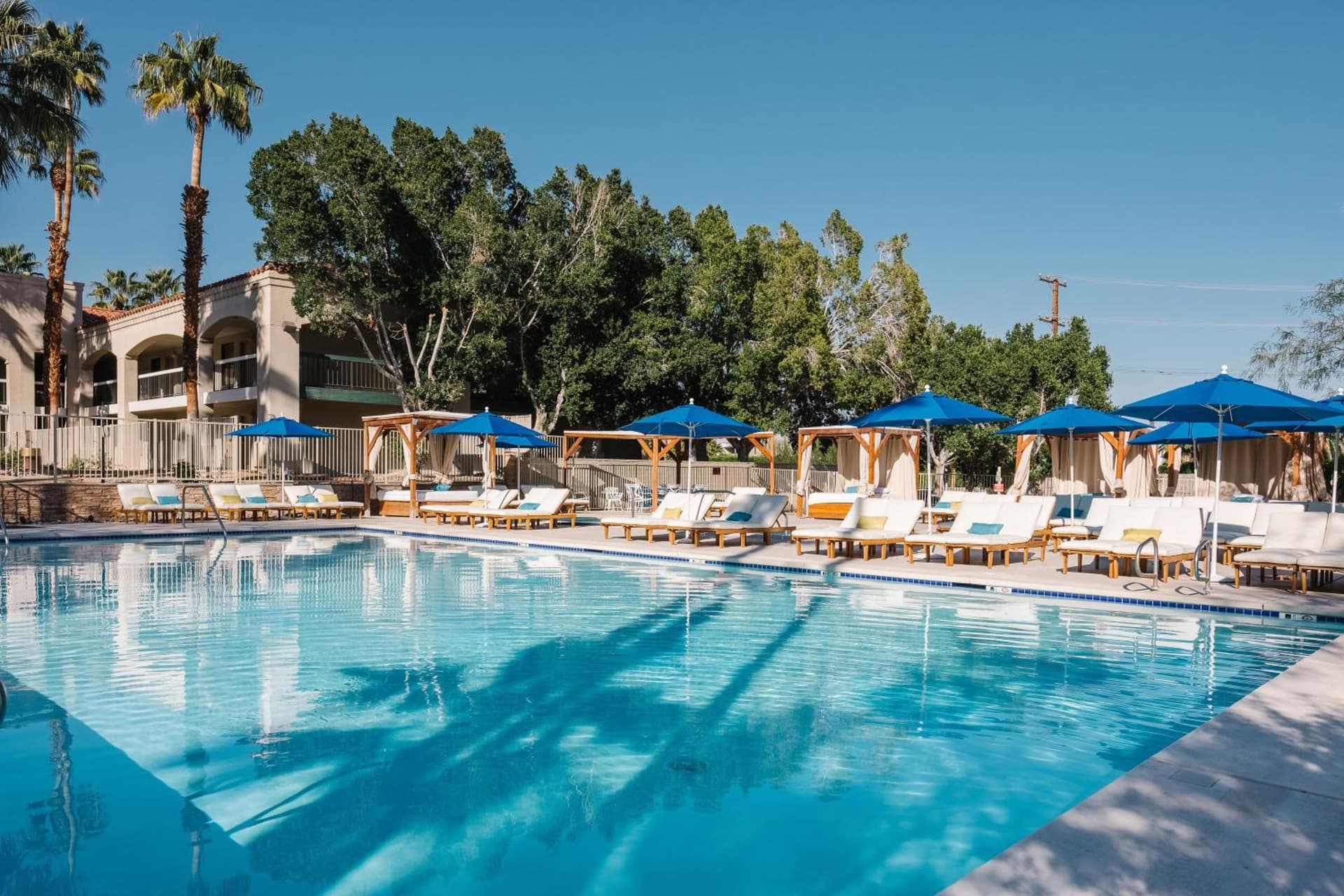 L3 Oasis Hotel