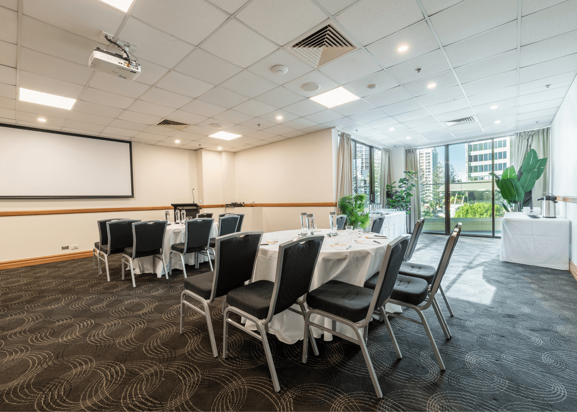voco Gold Coast by IHG
