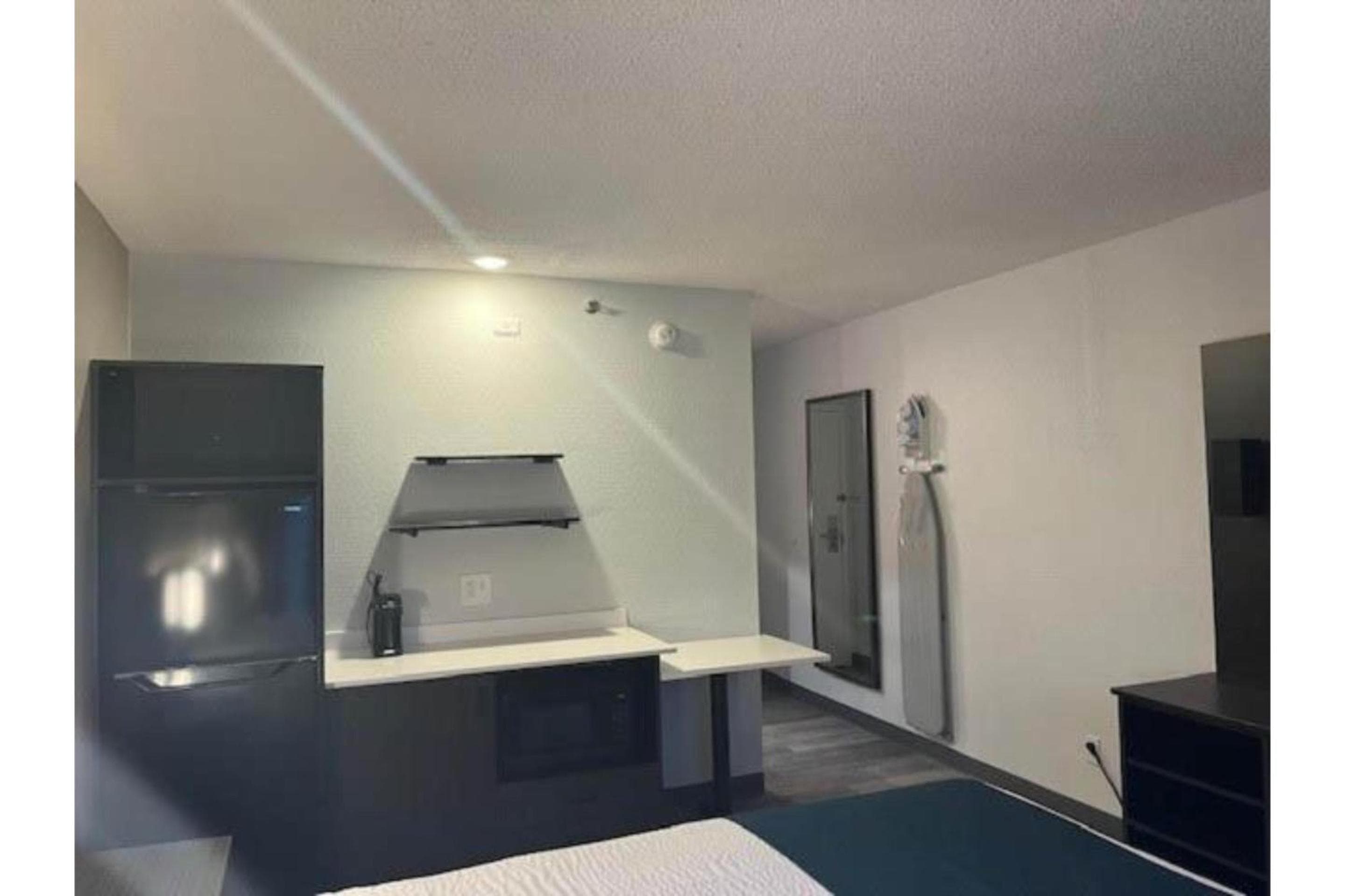 Studio 6 Suites Norcross, GA