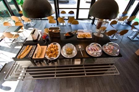 (Dayuse-pascher) P'tit Dej Hotel Bordeaux Aéroport