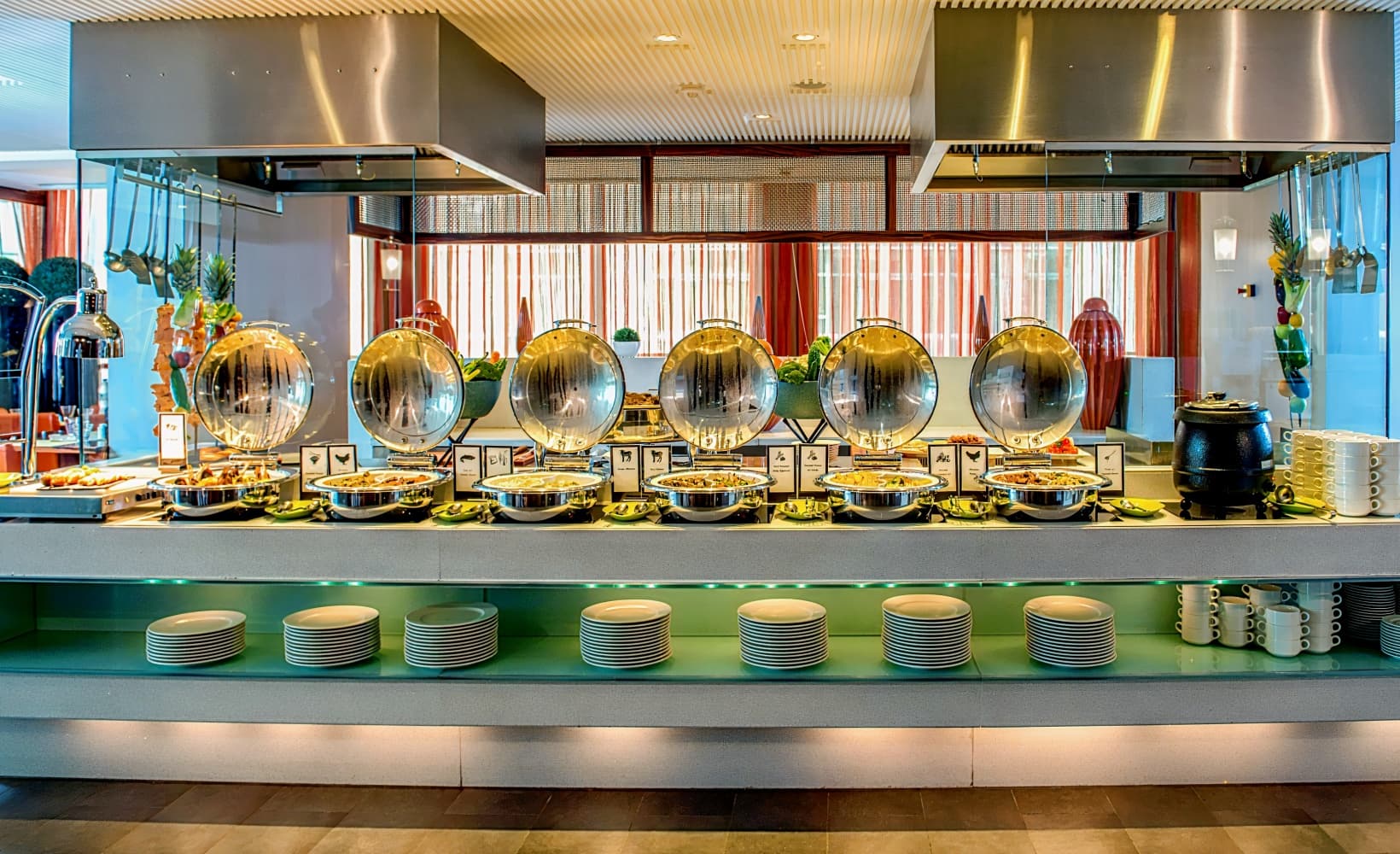 Centro Al Manhal by Rotana