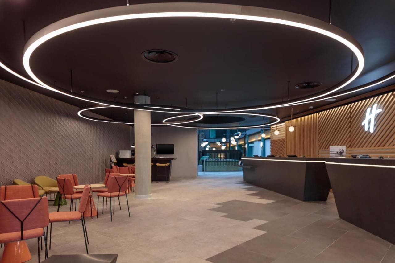 Holiday Inn London Heathrow - Bath Road by IHG