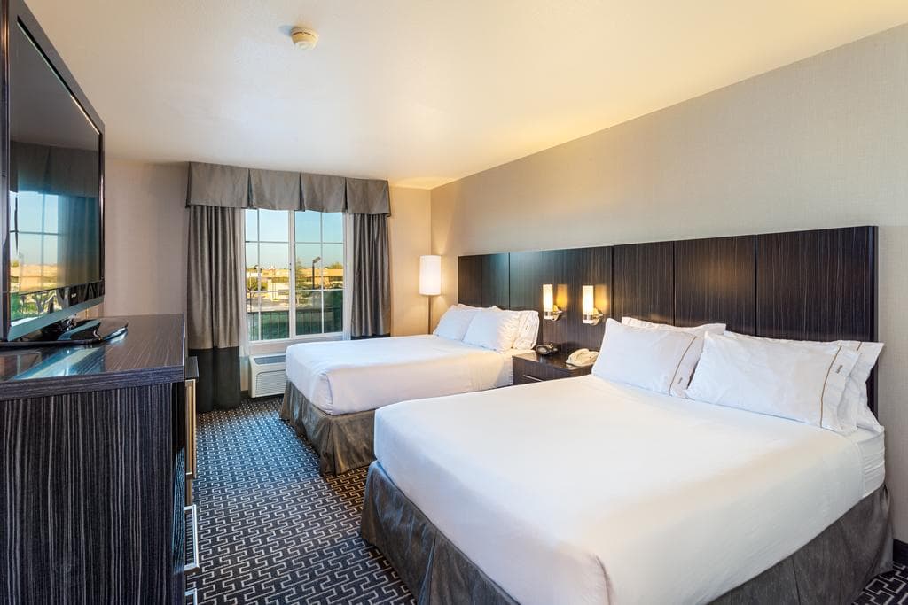 Holiday Inn Express Lancaster