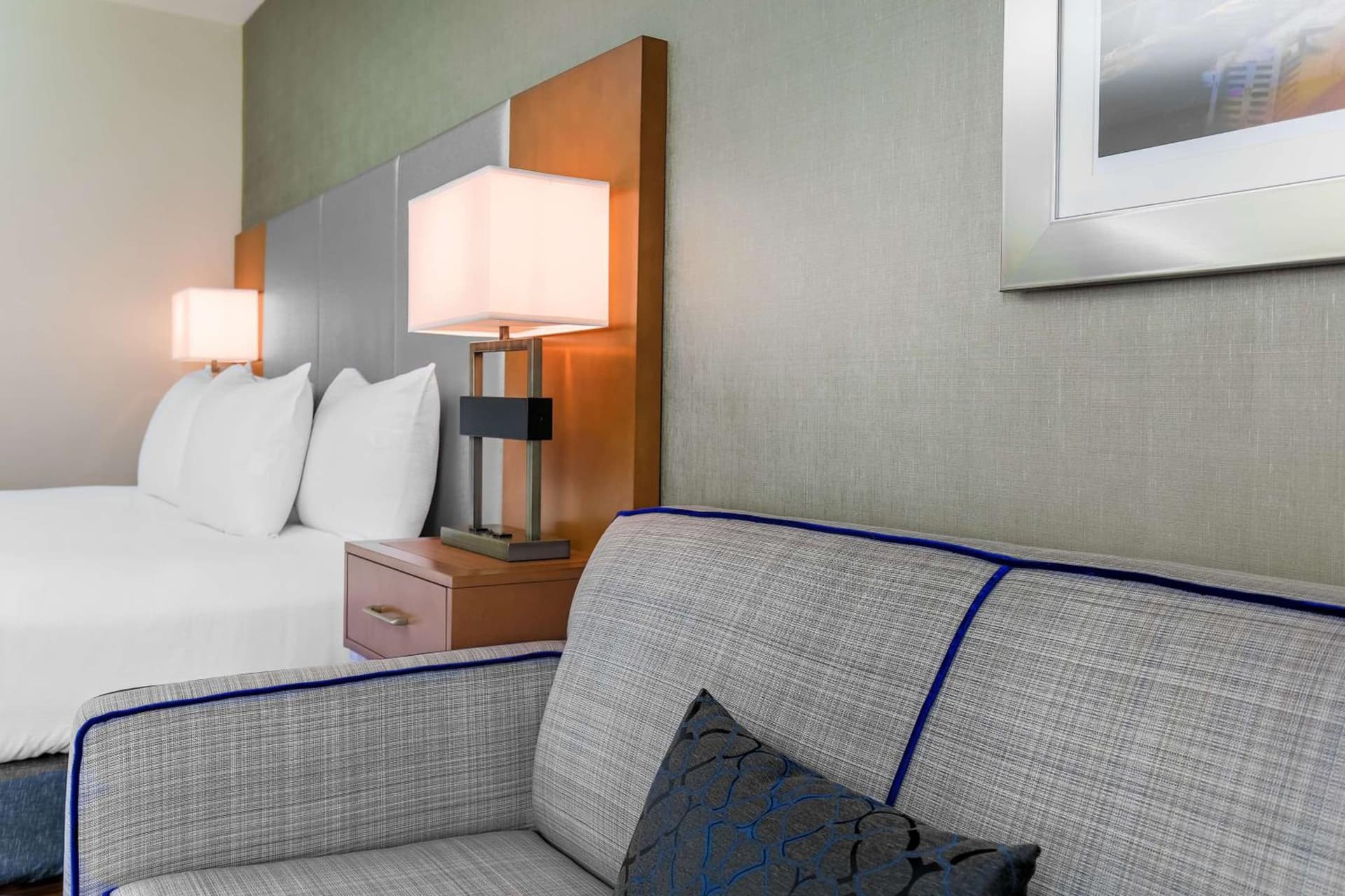 Doubletree by Hilton Atlanta Airport