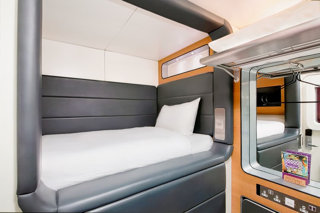 YOTELAIR Amsterdam Schiphol - transit hotel (airside)