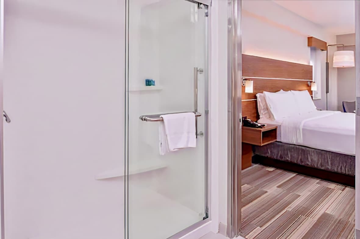 Holiday Inn Express New Orleans - St Charles