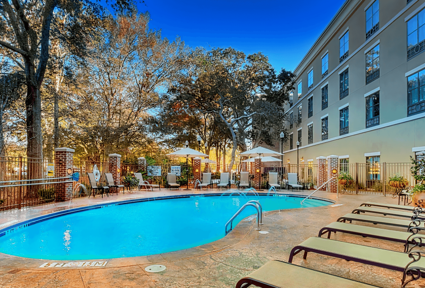 Holiday Inn Express & Suites Charleston - Mount Pleasant