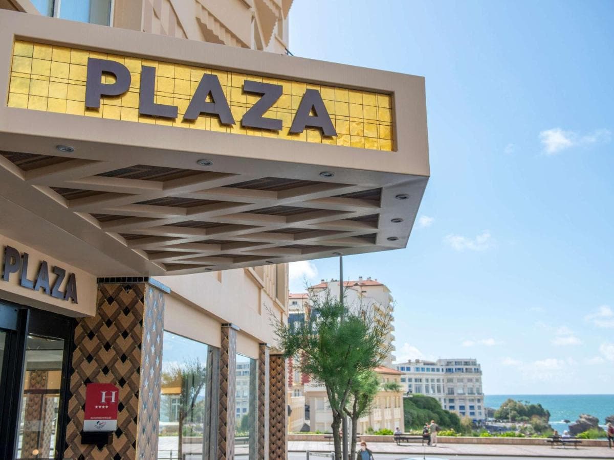 Hotel Plaza Biarritz Plage - Handwritten Collection