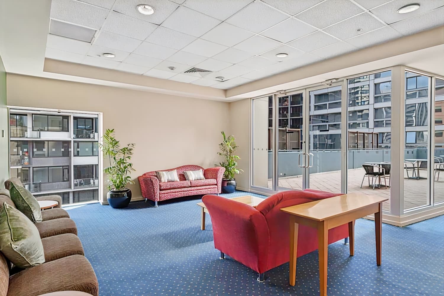 YEHS Melbourne Hotel CBD