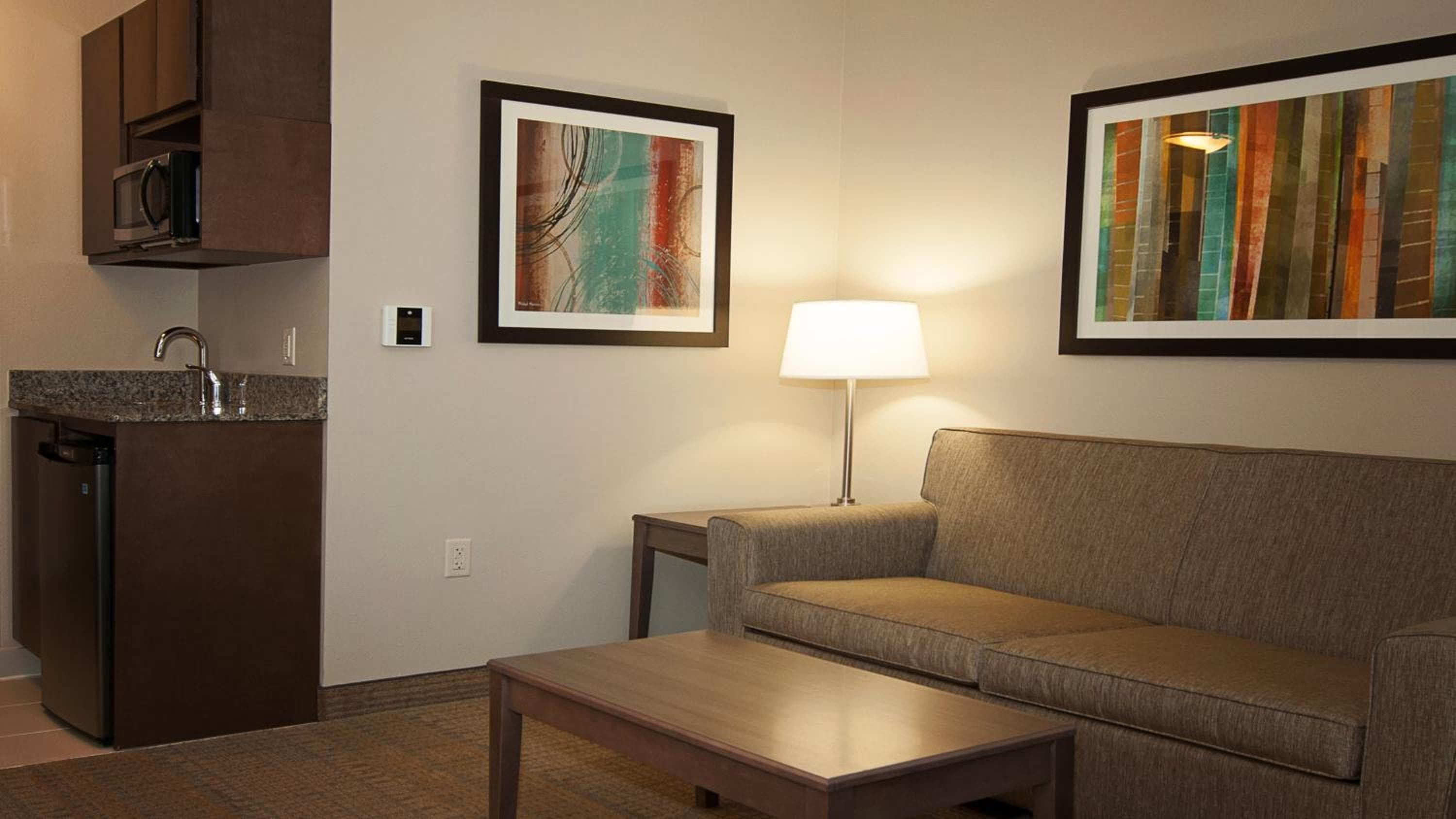 Holiday Inn Express Hotel & Suites Wichita Northeast, an IHG Hotel