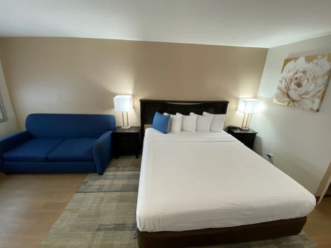 Stanford Inn & Suites Anaheim