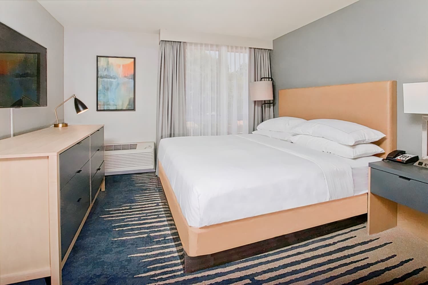 DoubleTree by Hilton Chico