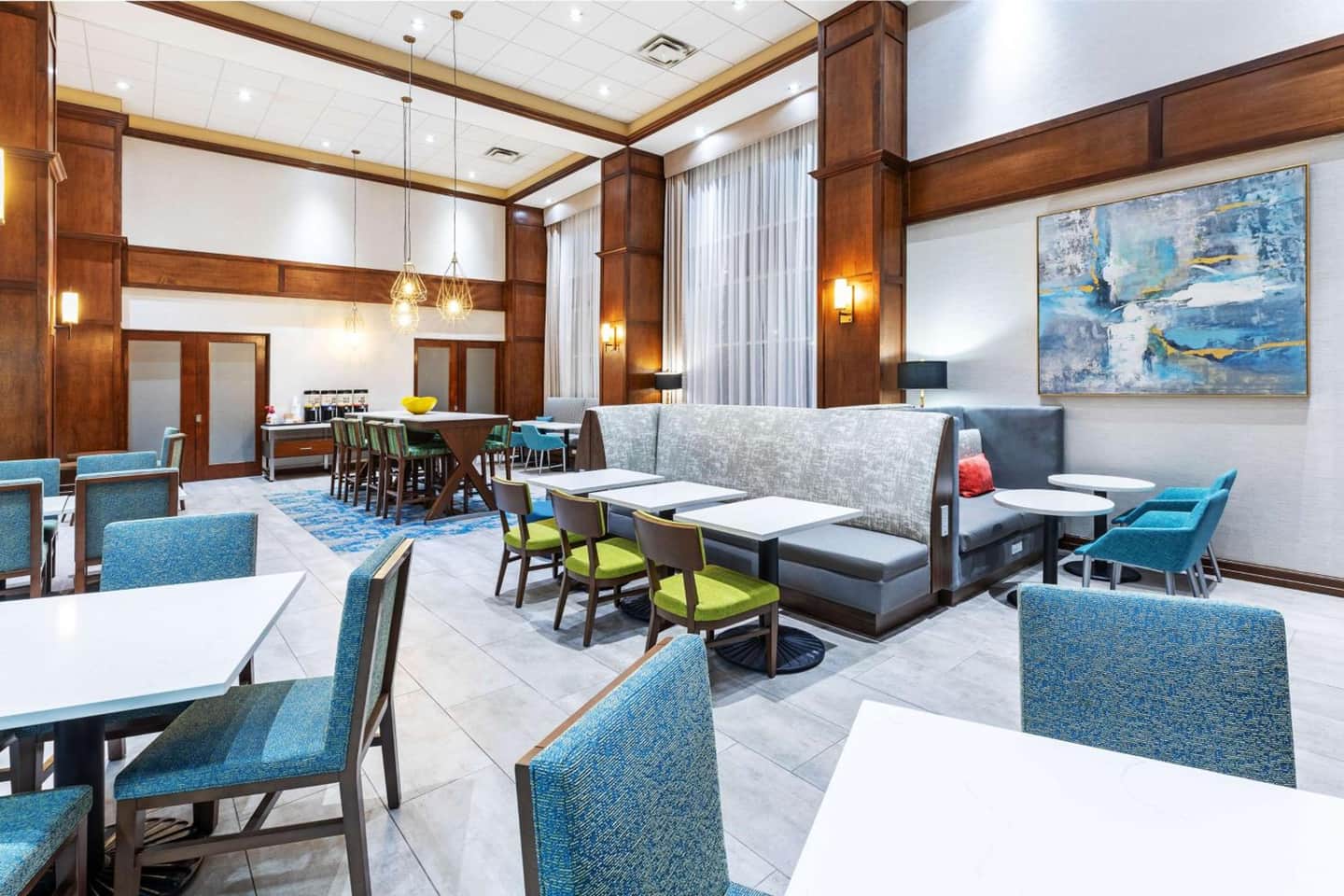 Hampton Inn and Suites Houston Central