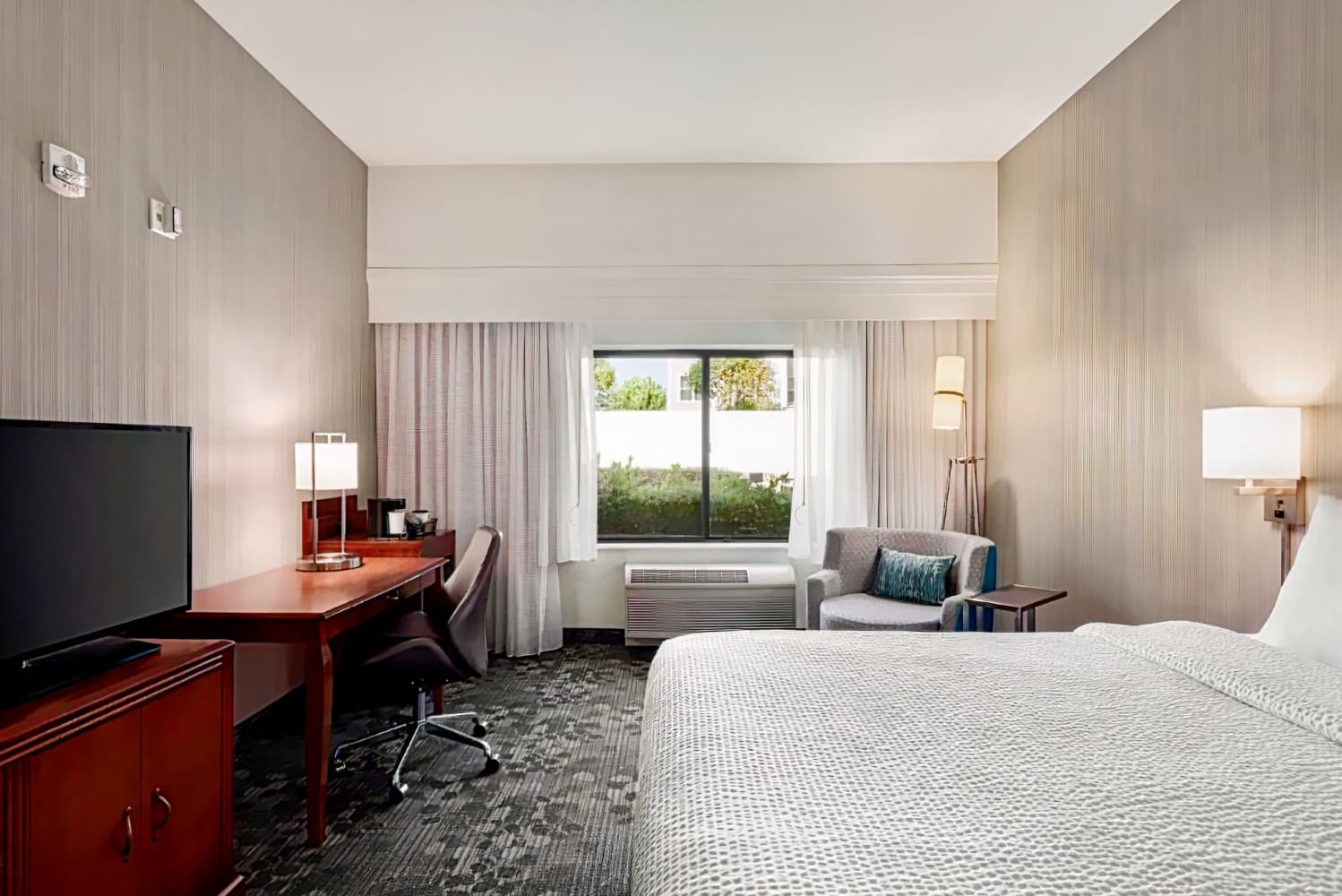 Courtyard by Marriott Salinas Monterey