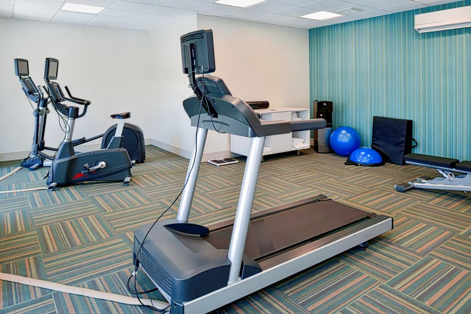 Holiday Inn Express & Suites - Elko, an IHG Hotel