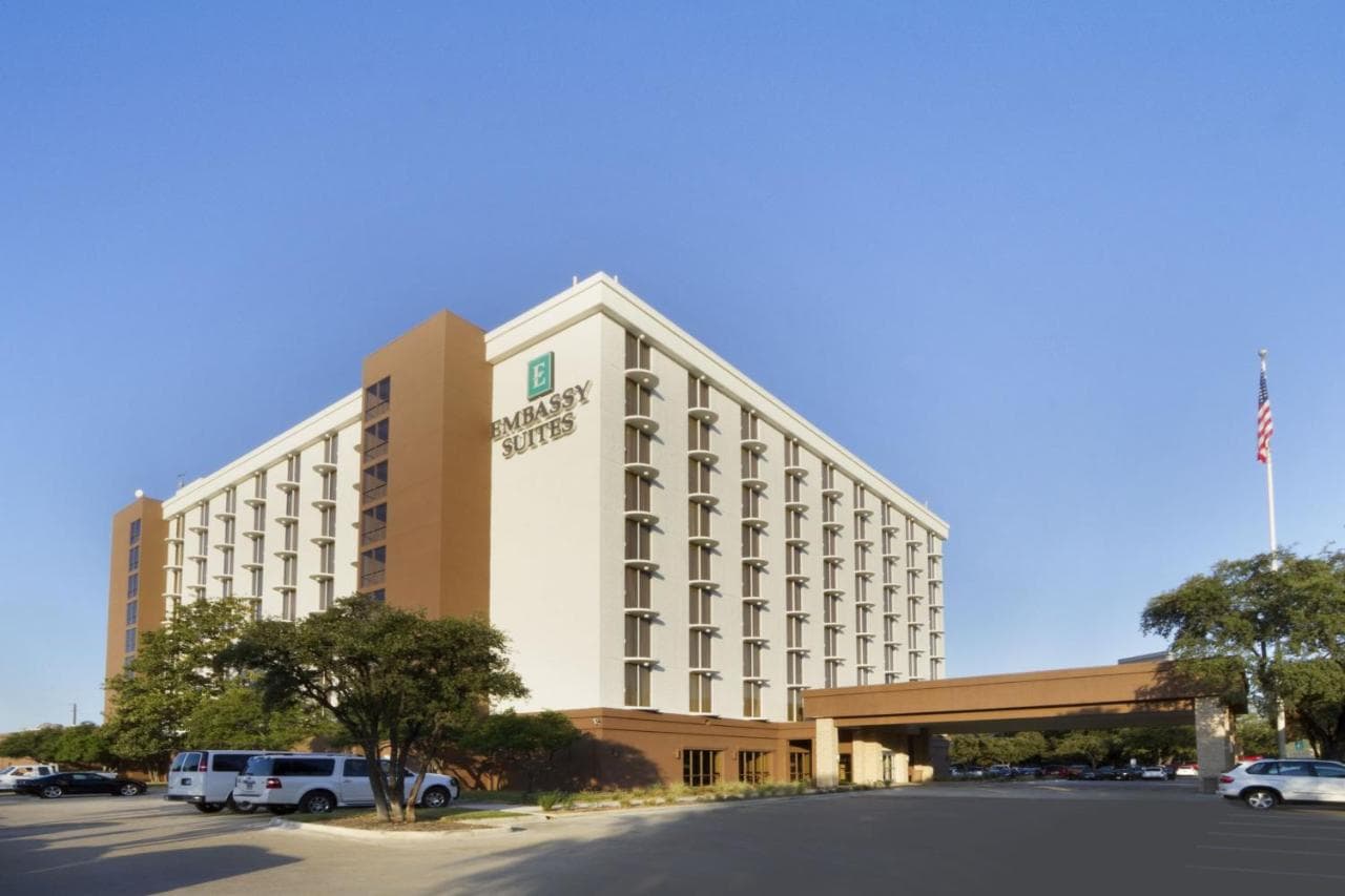 Embassy Suites Dallas Market Center