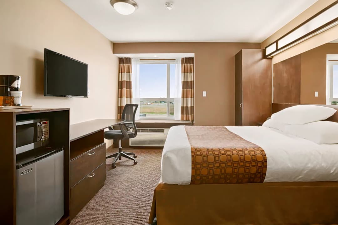 Microtel Inn & Suites by Wyndham Blackfalds Red Deer North