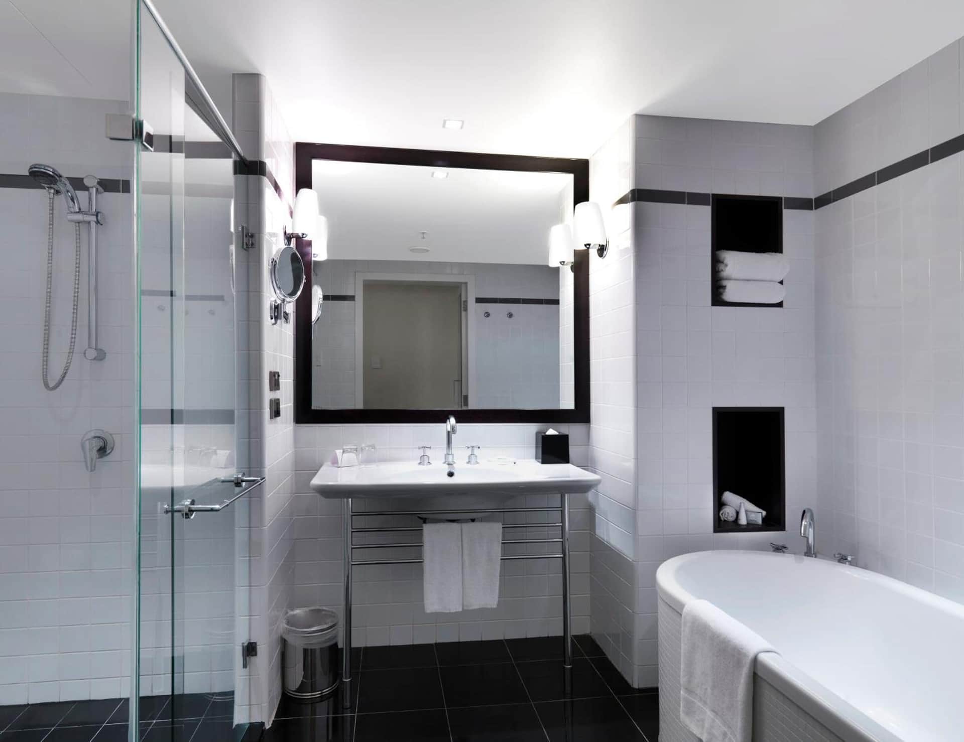 Amora Hotel Jamison Sydney