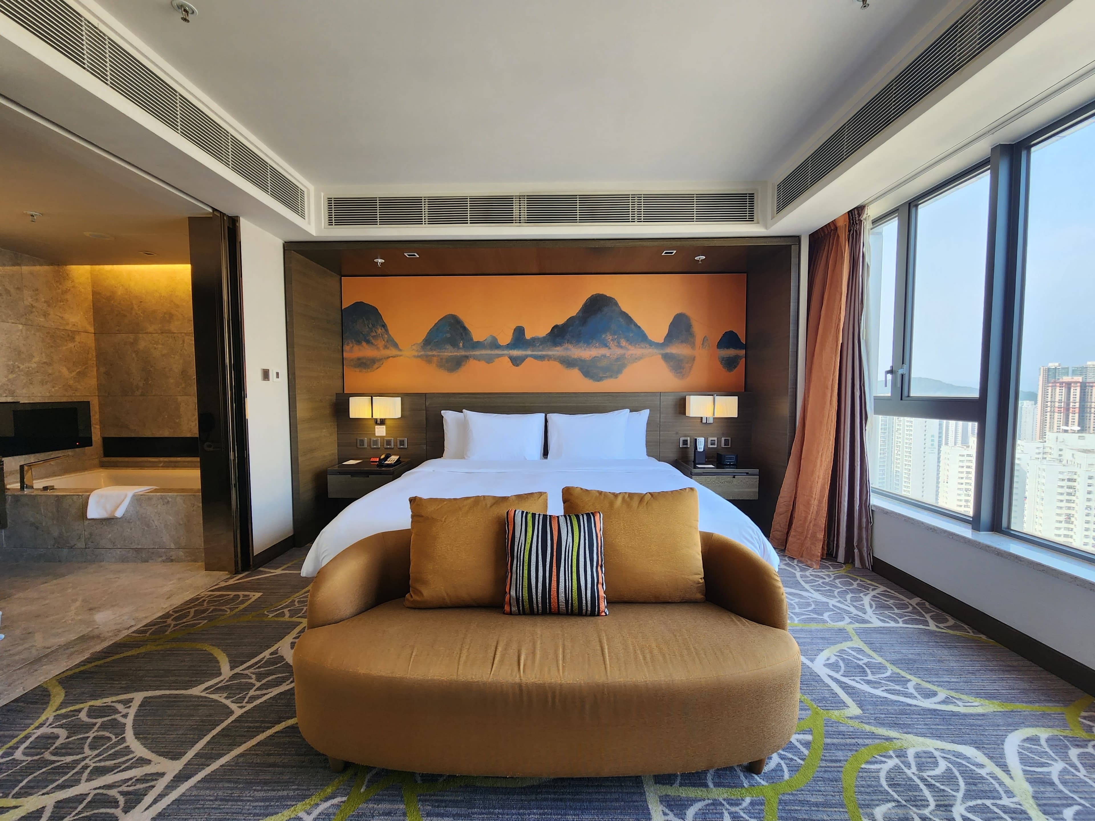 The Royal Garden Kowloon East (formerly: Royal Plaza Hong Kong Kowloon East, an IHG Hotel)