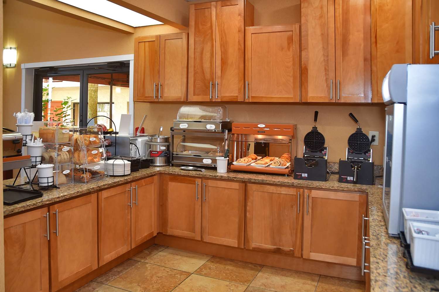 Best Western Orlando East Inn & Suites