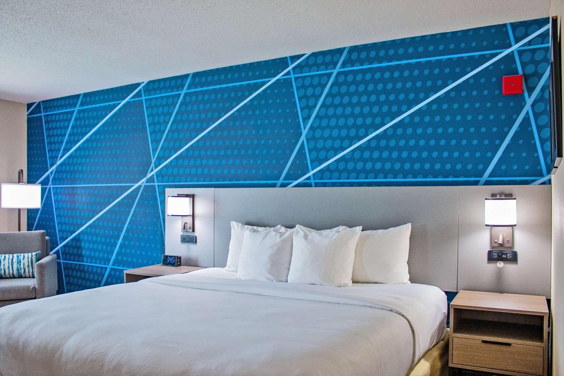 Comfort Inn & Suites Geneva - West Chicago