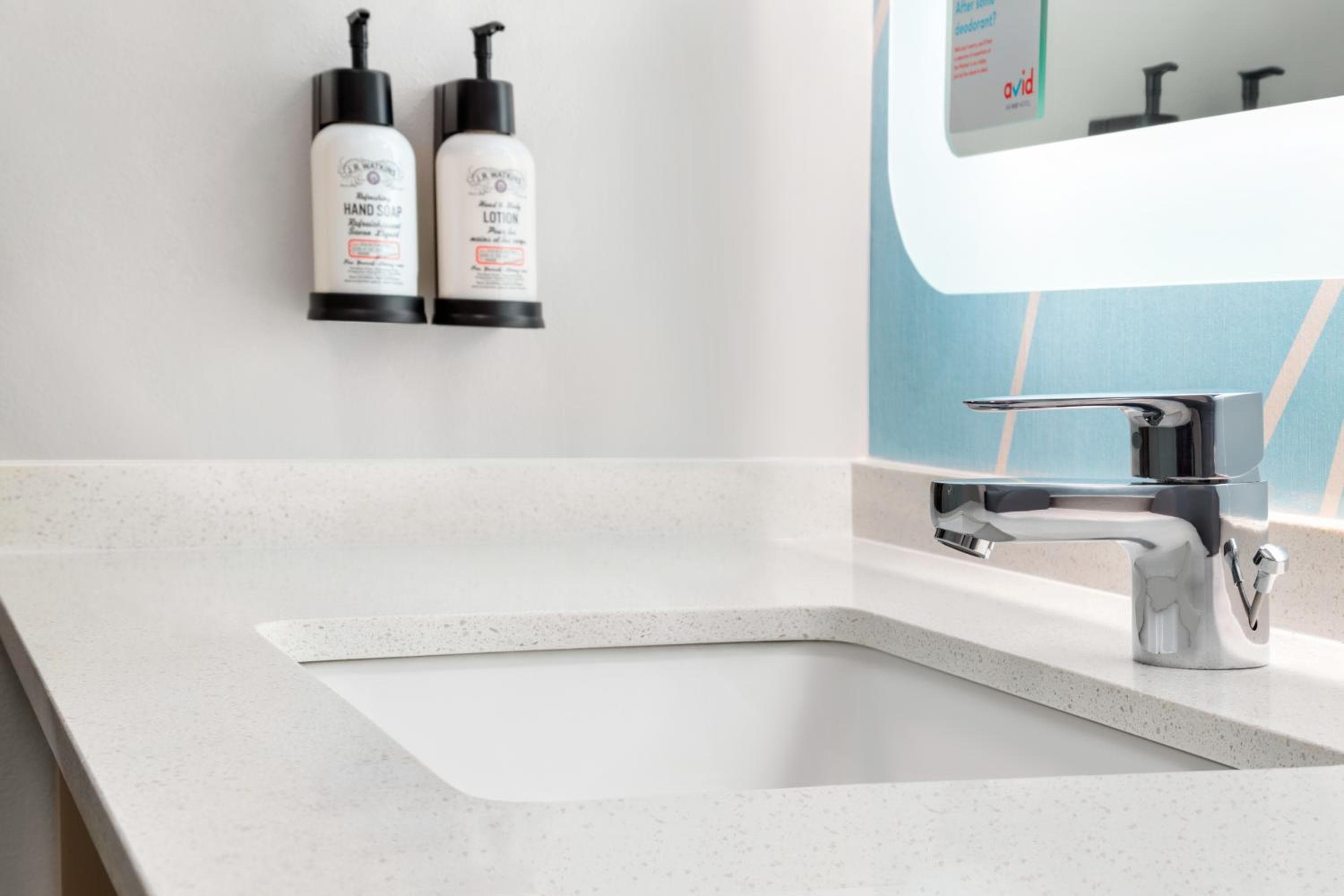 Avid Hotel Cedar Rapids South - Arpt Area by IHG