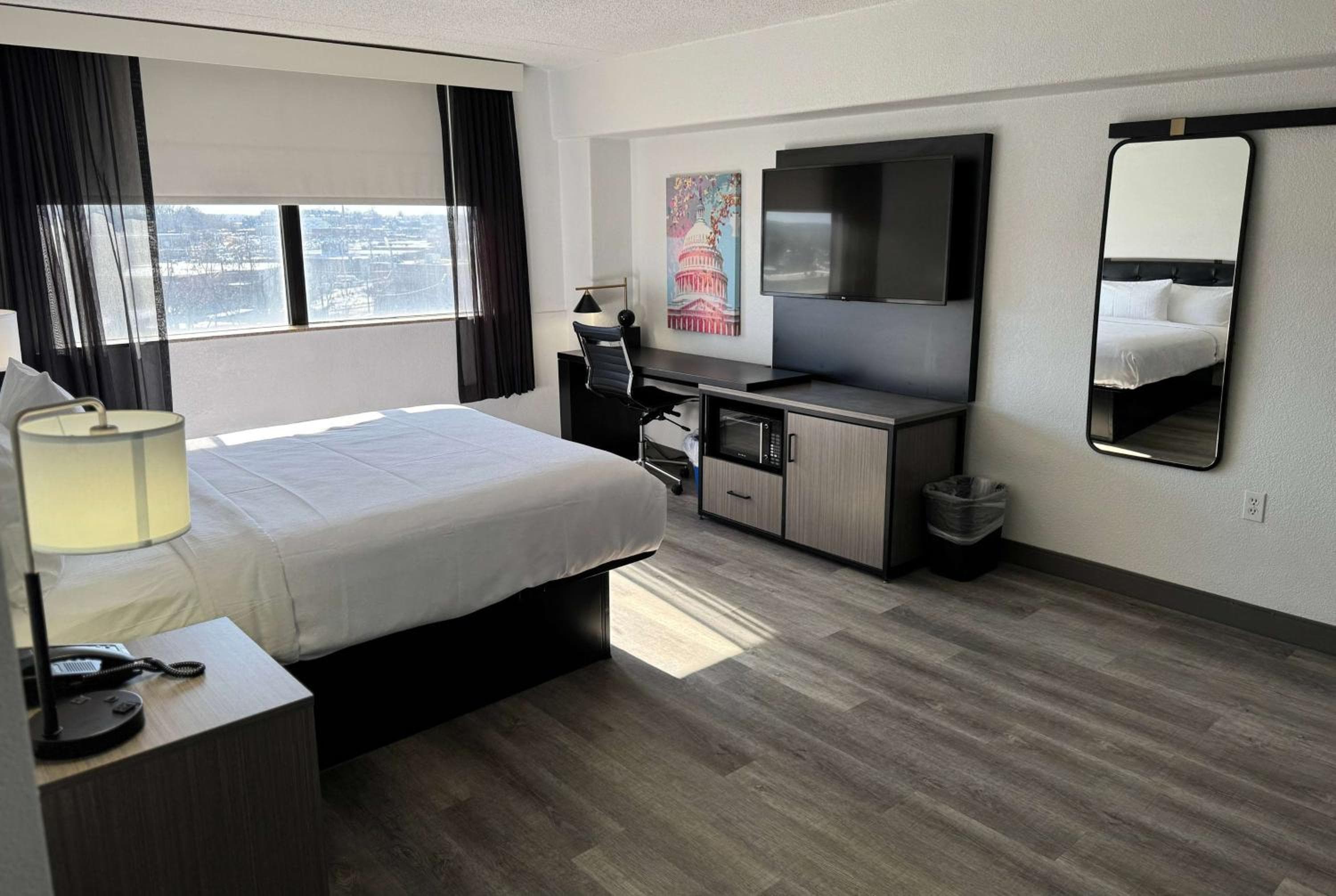 Holiday Inn Express & Suites Washington DC - NoMa