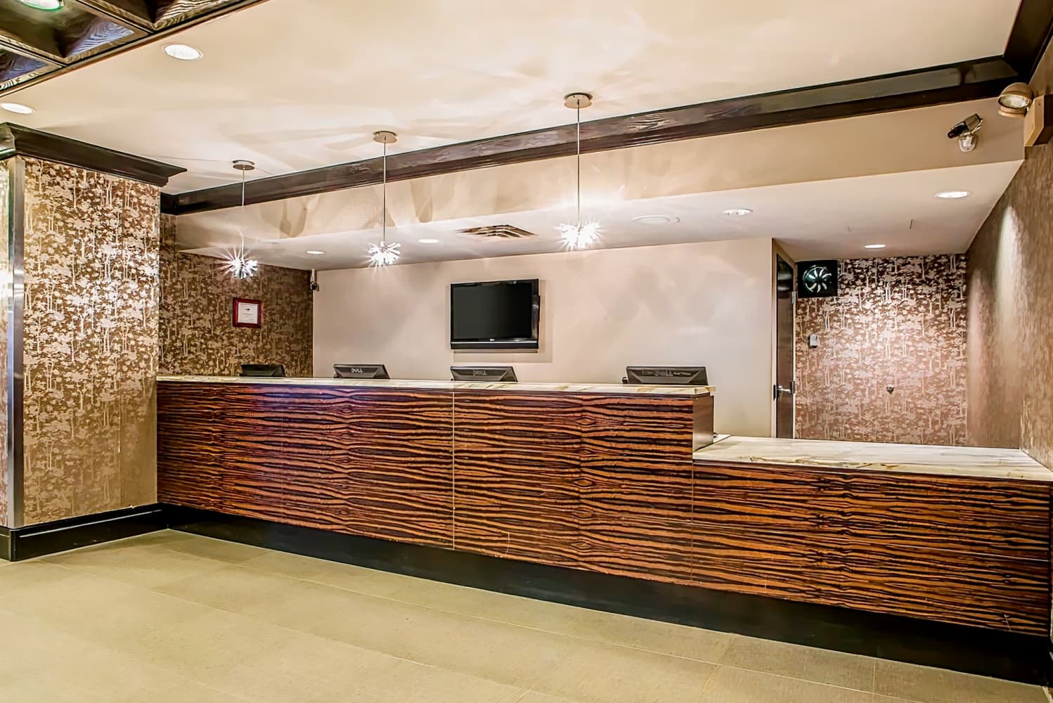 Inn of Chicago Magnificent Mile