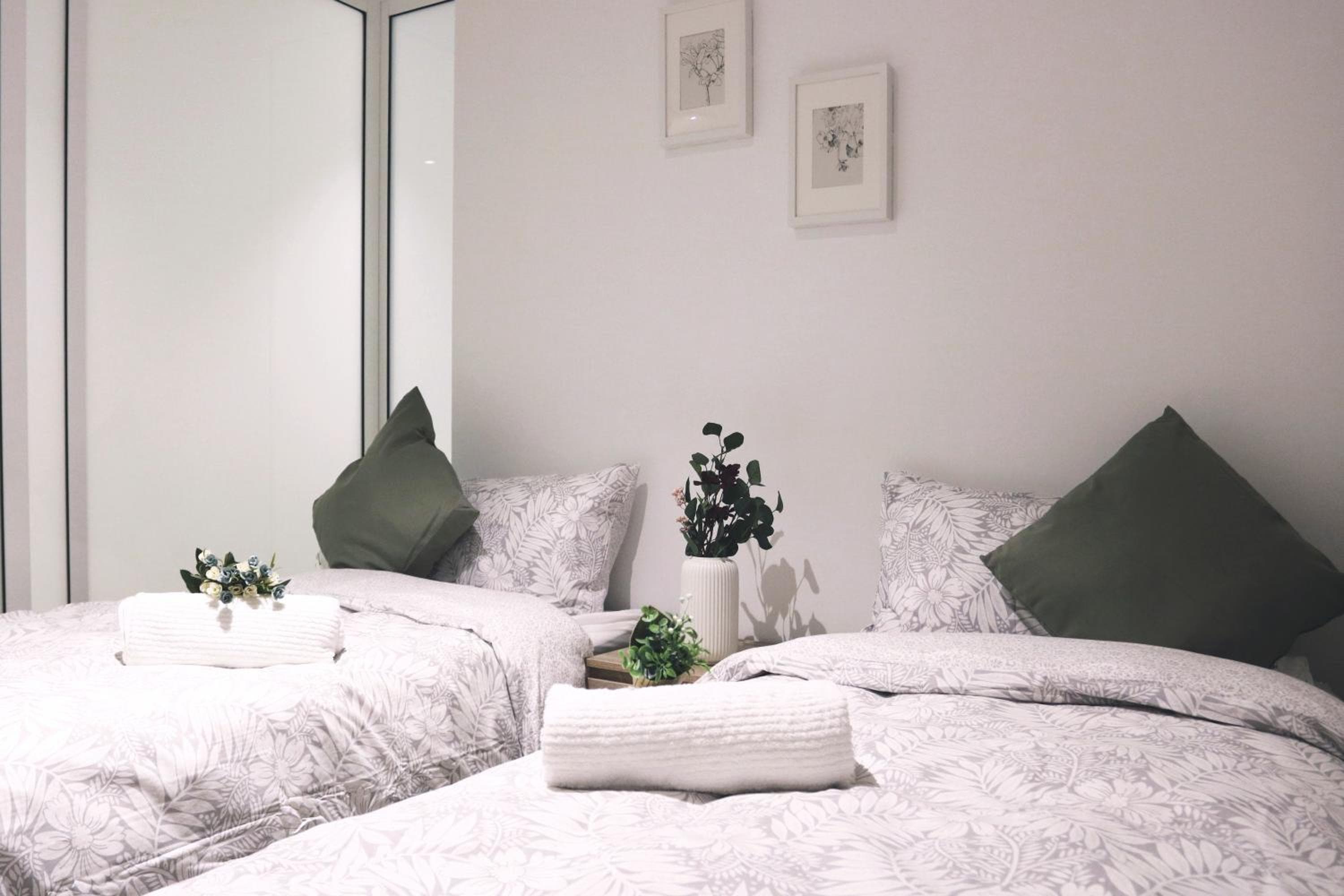 Absolute Collins Apartments