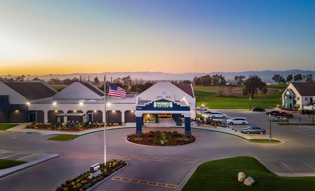 Staybridge Suites - Oxnard - River Ridge