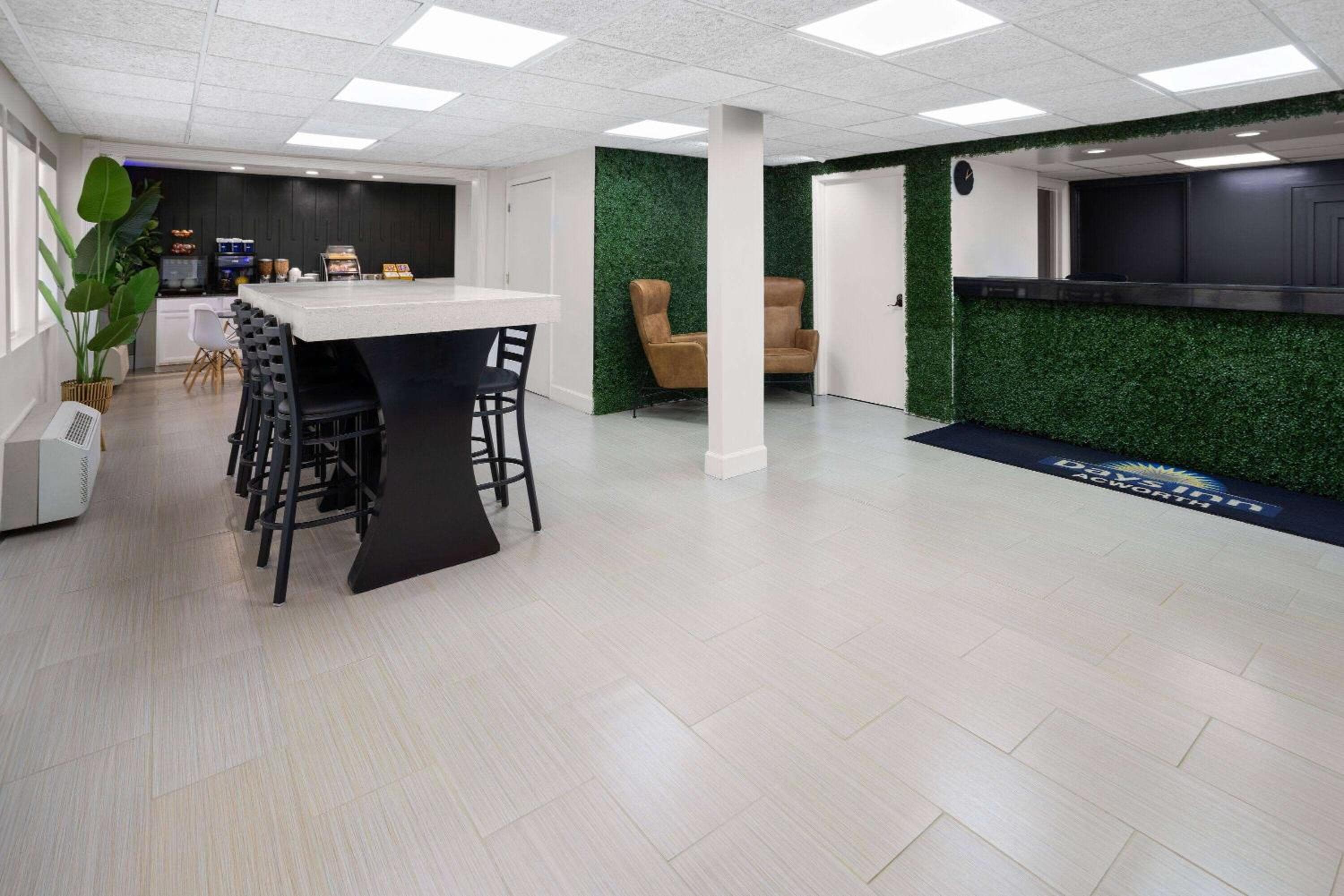 Days Inn by Wyndham Acworth