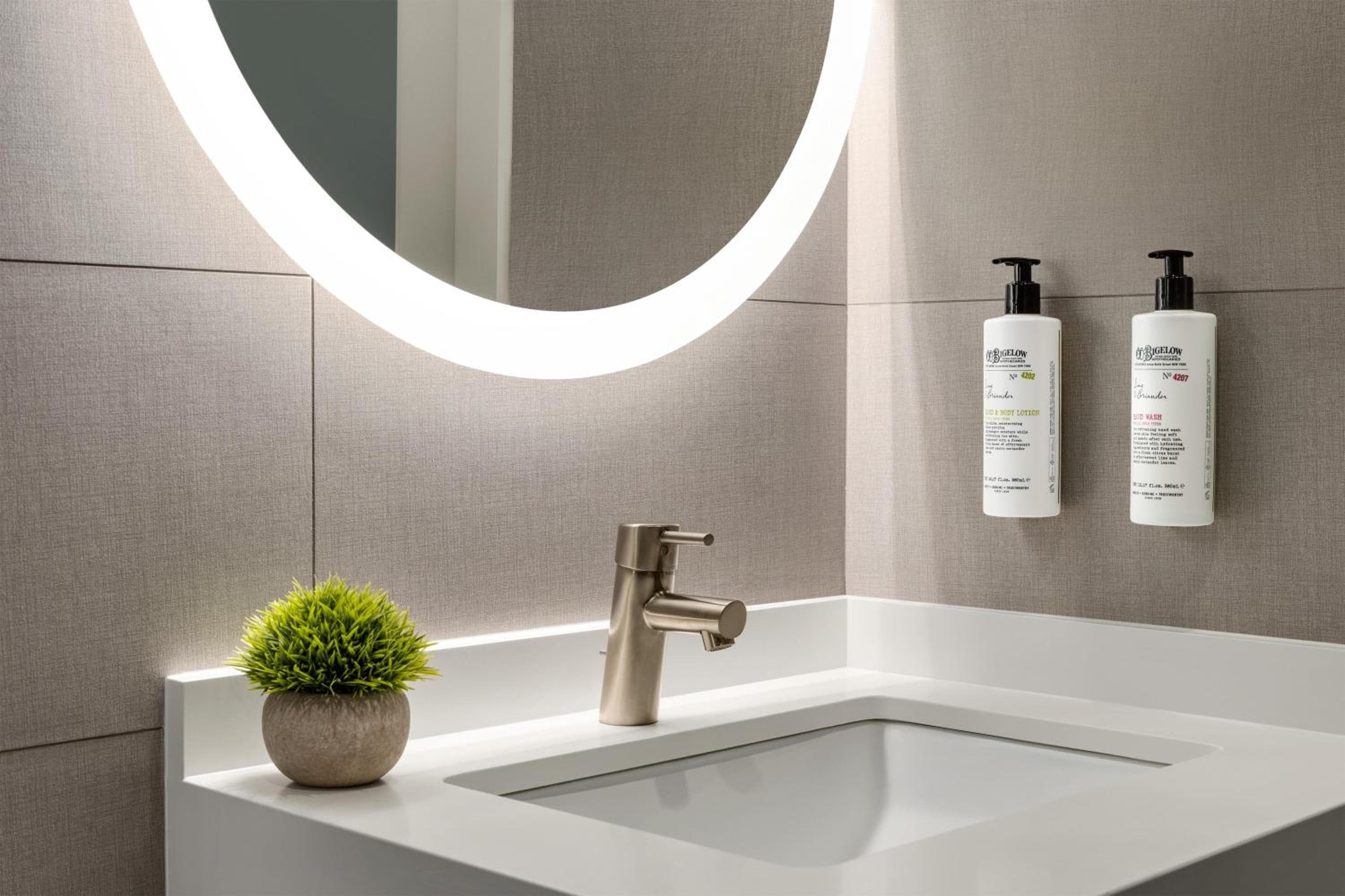 Martinique New York On Broadway