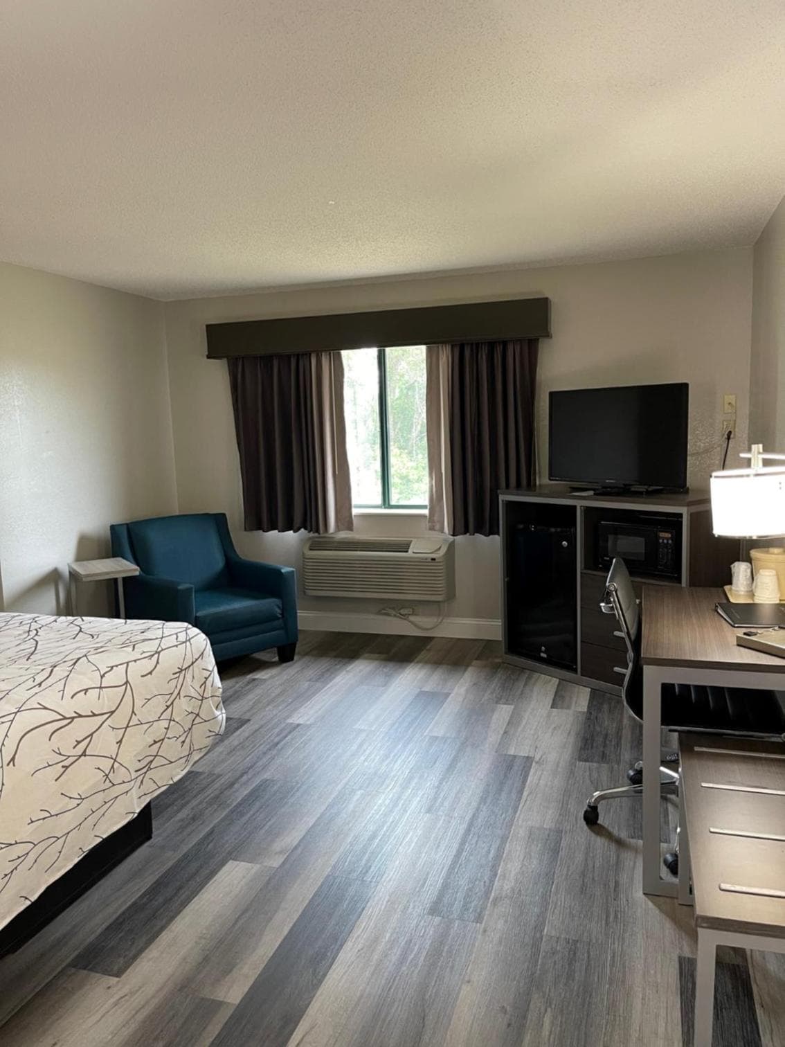 HomeTown Inn and Suites Belle Plaine