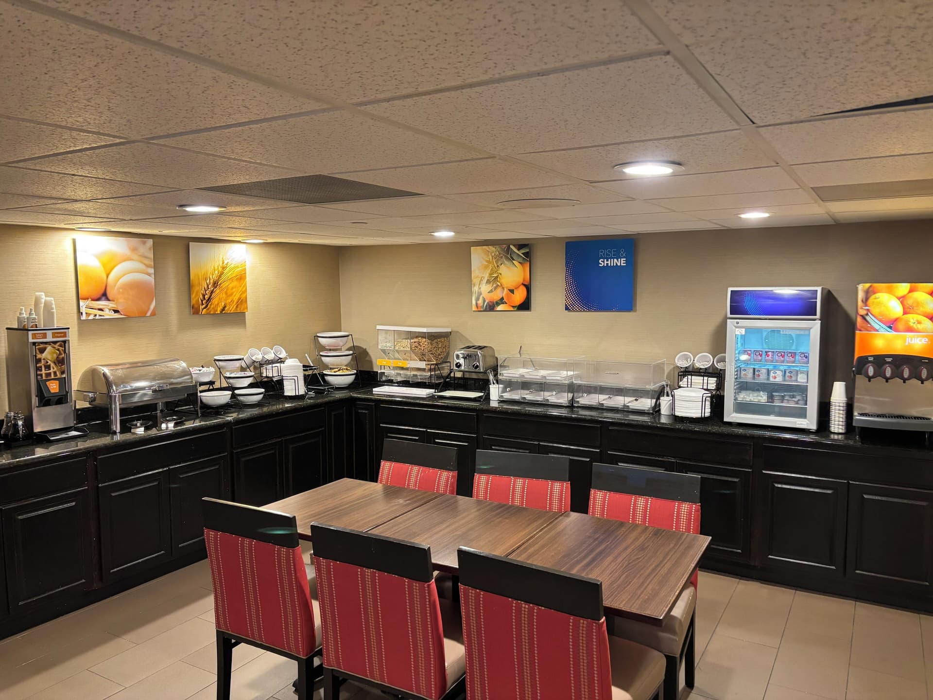 Comfort Inn Farmington Hills - Novi-Royal oaks-Southfield-Detroit Northwest