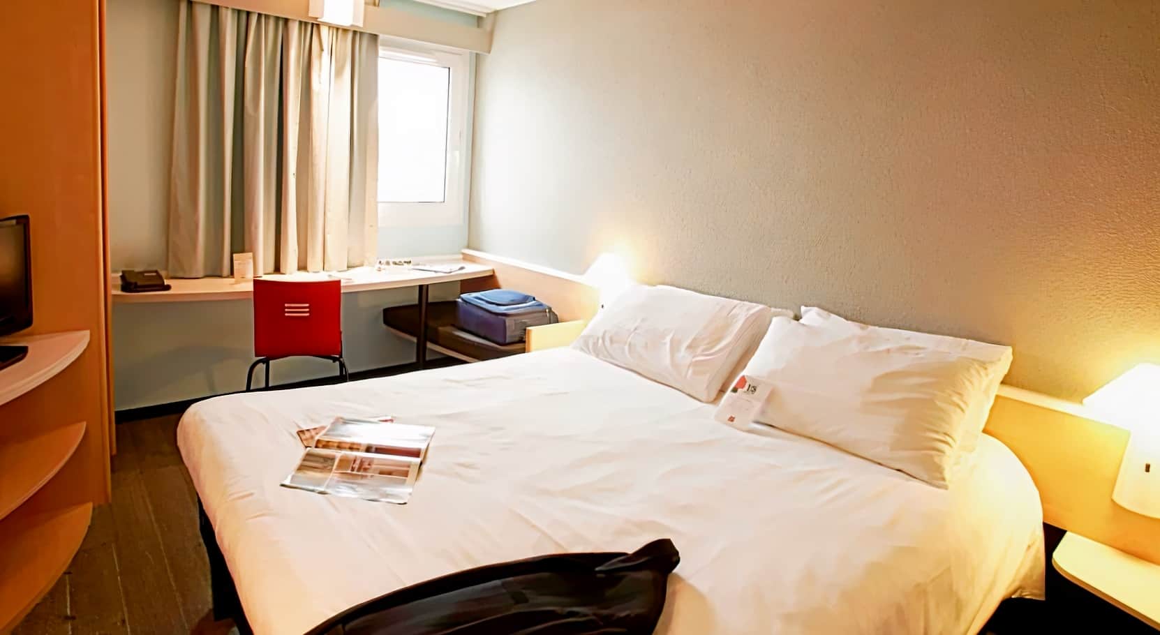 ibis Auray