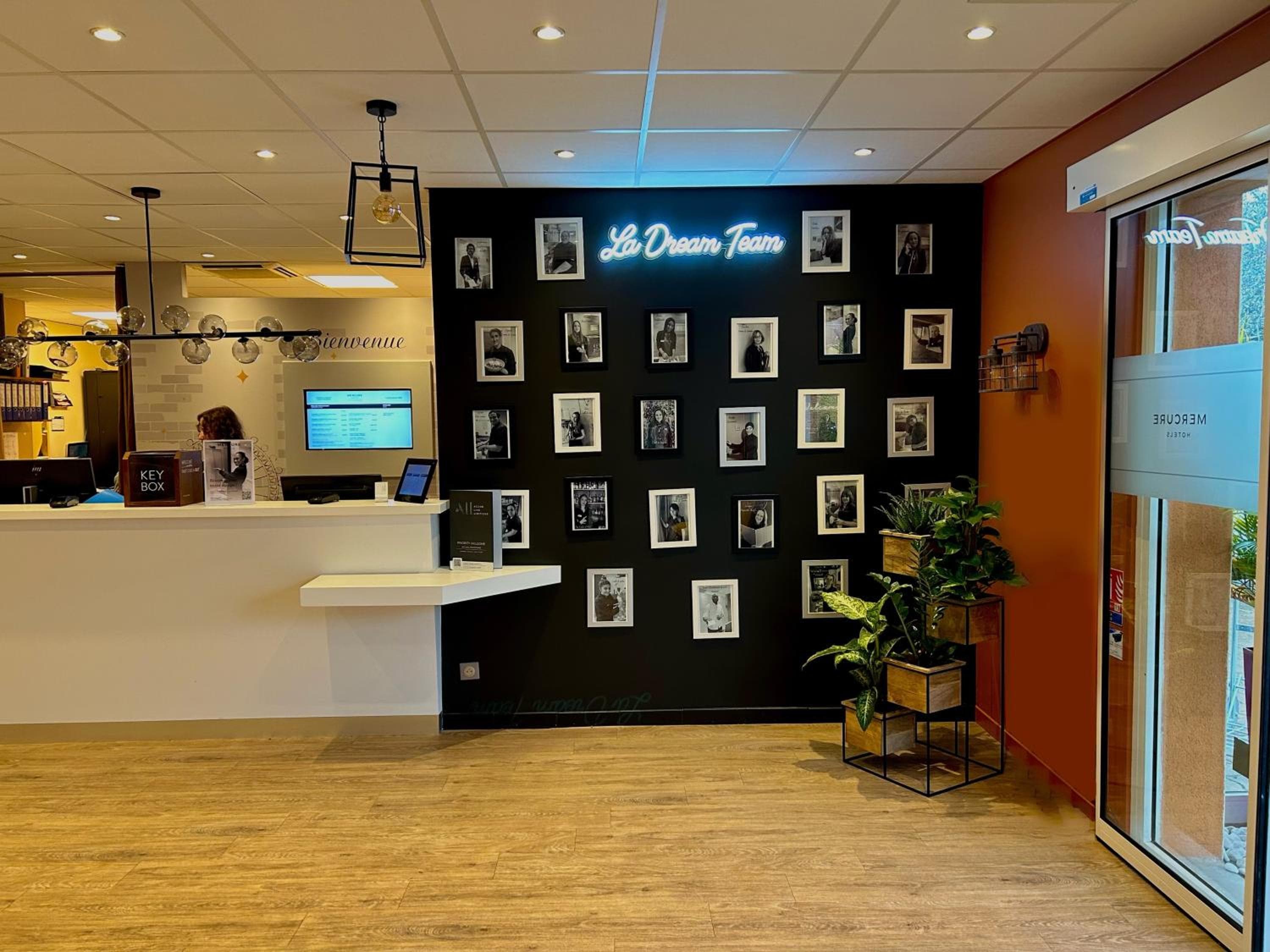 Mercure Lyon Est Chaponnay Hotel