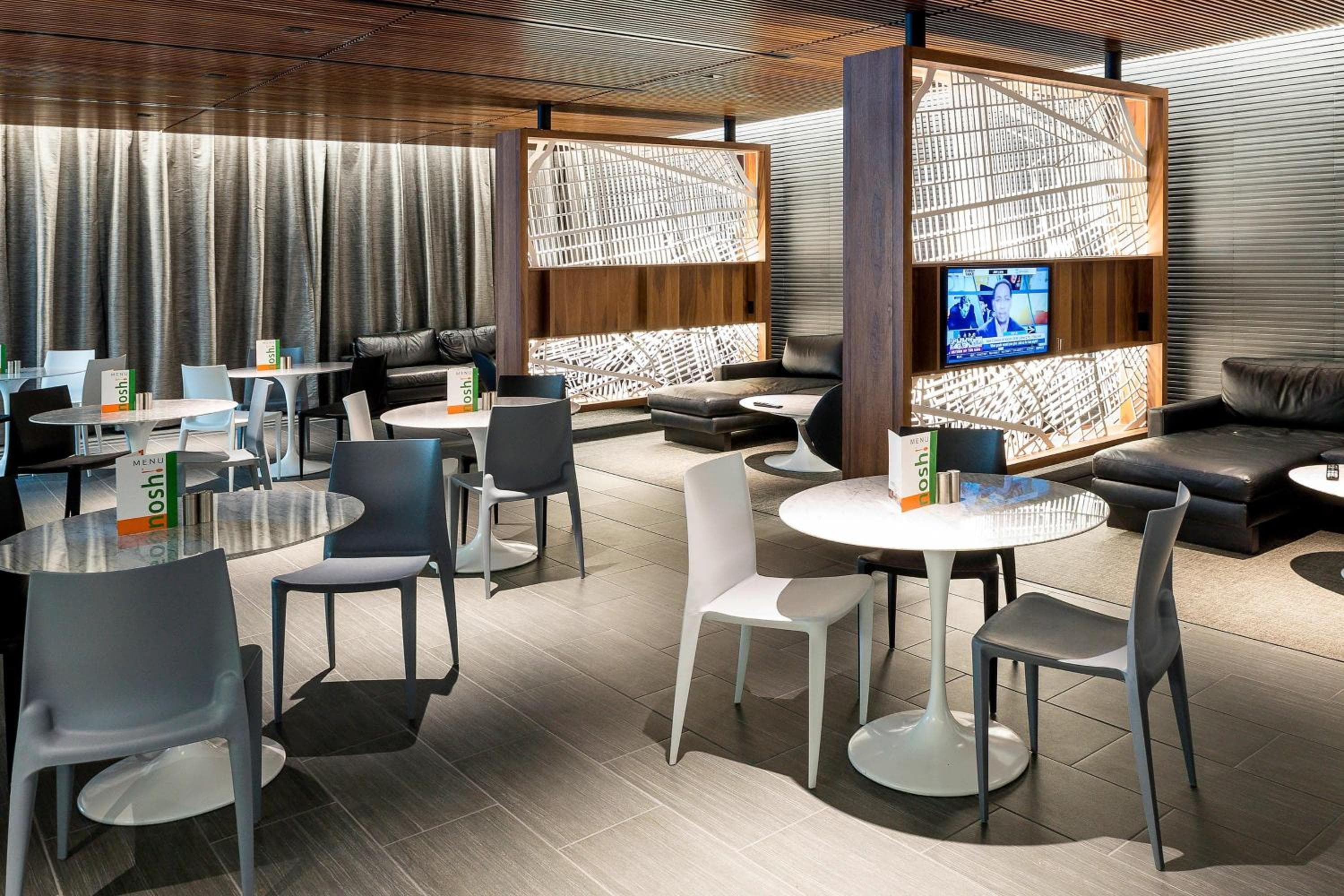 Courtyard Long Island City/New York Manhattan View