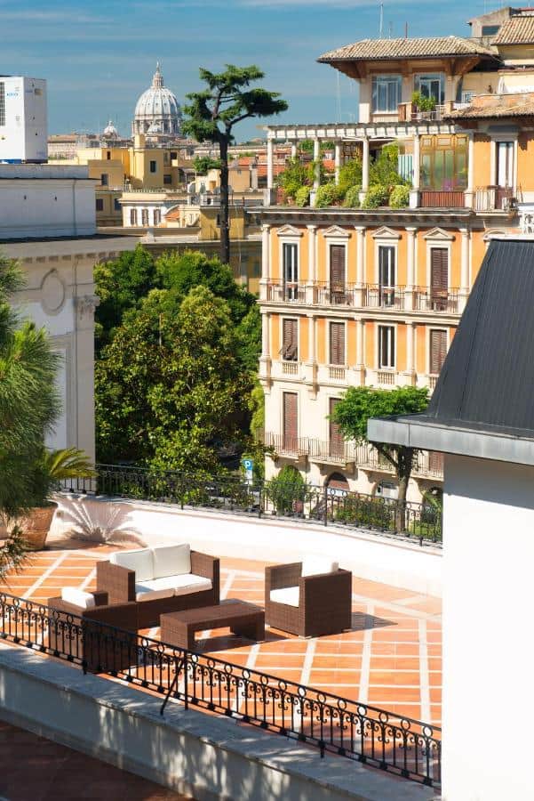 Hotel Donna Laura Palace